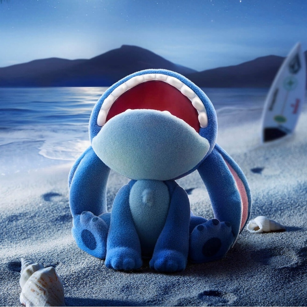 Pop Mart Disney Stitch Little Emotions Figure - Howl at the Moon